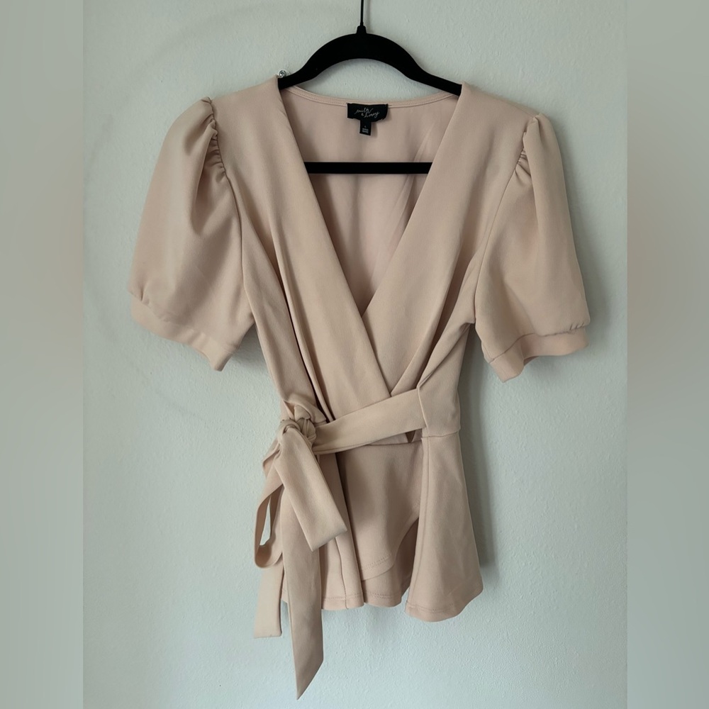 Milk & Honey Puff Sleeve Blouse with Waistband Tie Size L